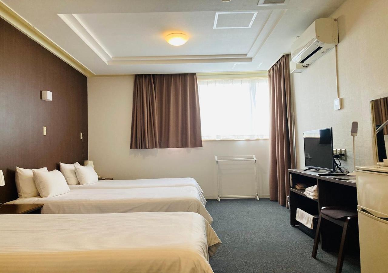 Okinawa Hotel Precia Naha Ruang foto